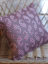 Charger l'image dans la galerie, Livre "Grandes lettres au point de croix"