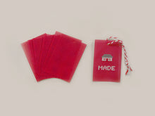 Charger l'image dans la galerie, Feuille de carton perforé à broder