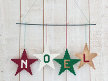 Charger l'image dans la galerie, Étoiles mobiles en Vinyle laqué perforé ®