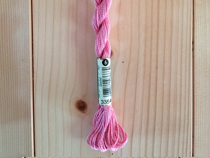 Coton perlé n°5 Rose nacré