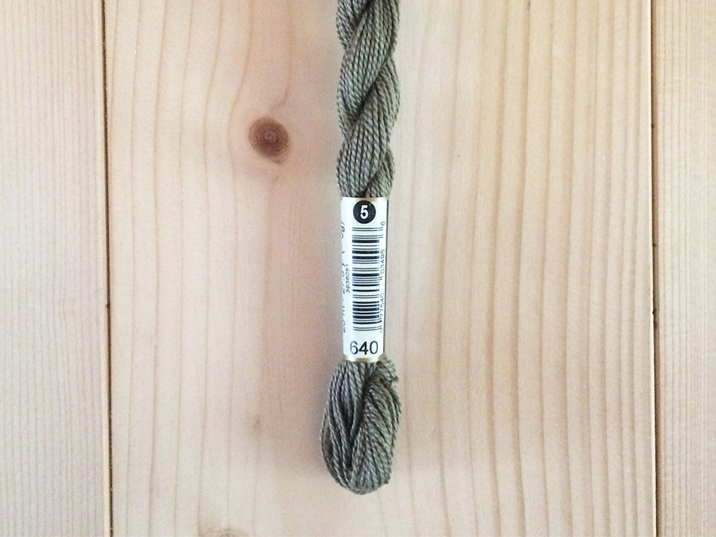 Coton perlé n°5 Titane