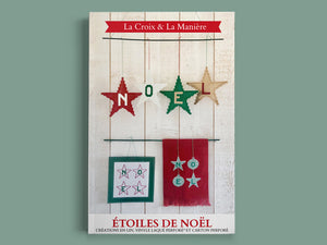 Étoiles & Boules Noël sur lin rouge