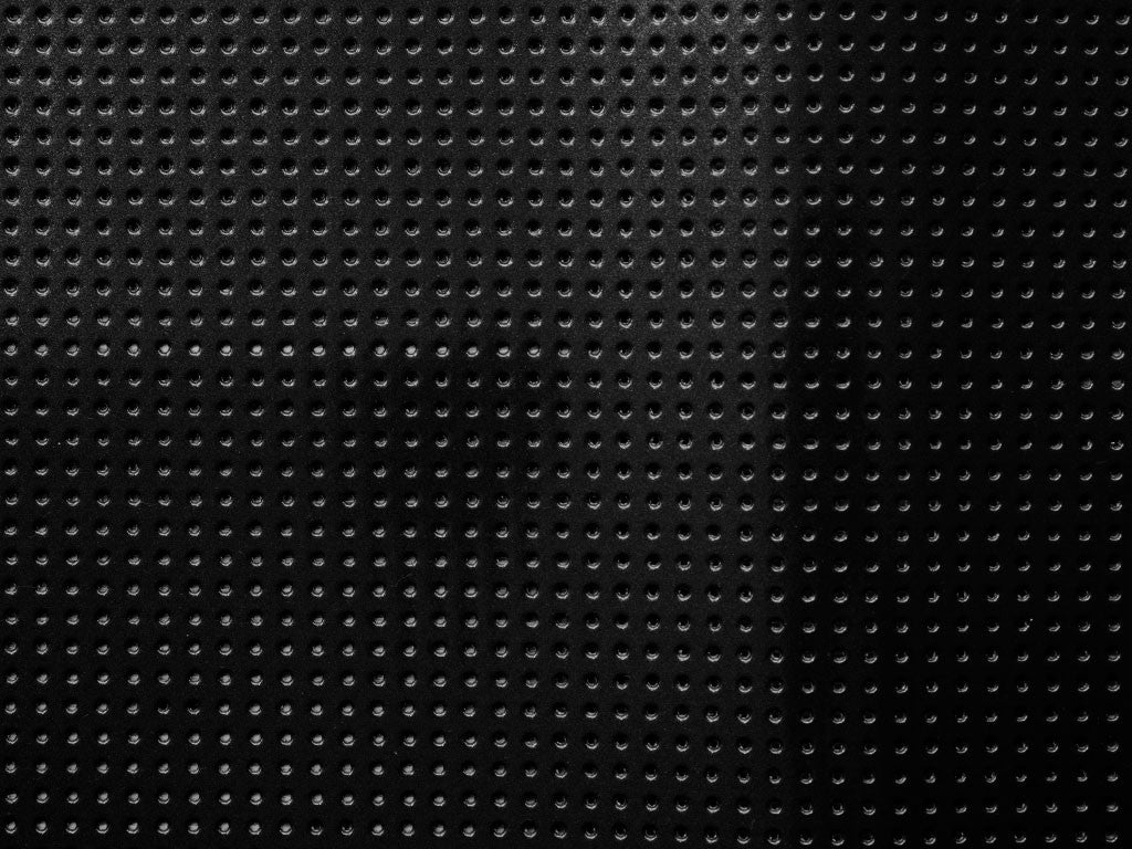 Le Vinyle Laqué Perforé<sup>®</sup> Noir